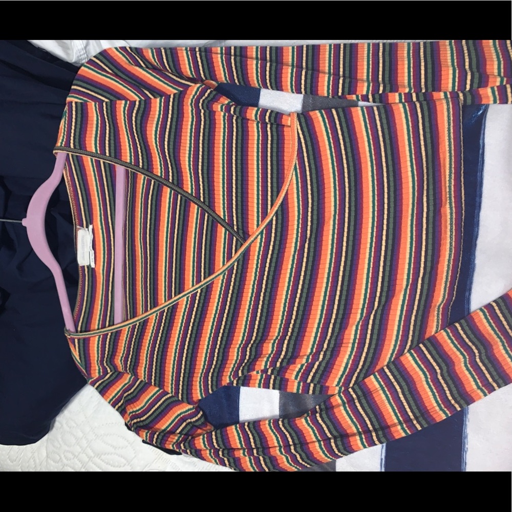 Cropped long sleeve shirt